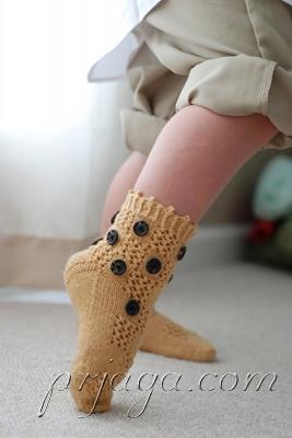 Вязание спицами - носочки для детей