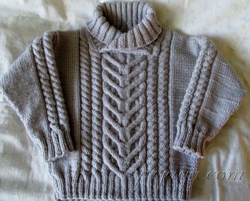 Пуловер спицами для малыша