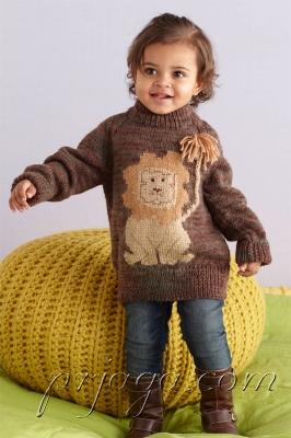 Детский свитер спицами с львенком