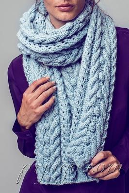 Очаровательный шарф спицами