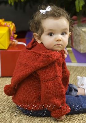 Детский пуловер с капюшоном спицами