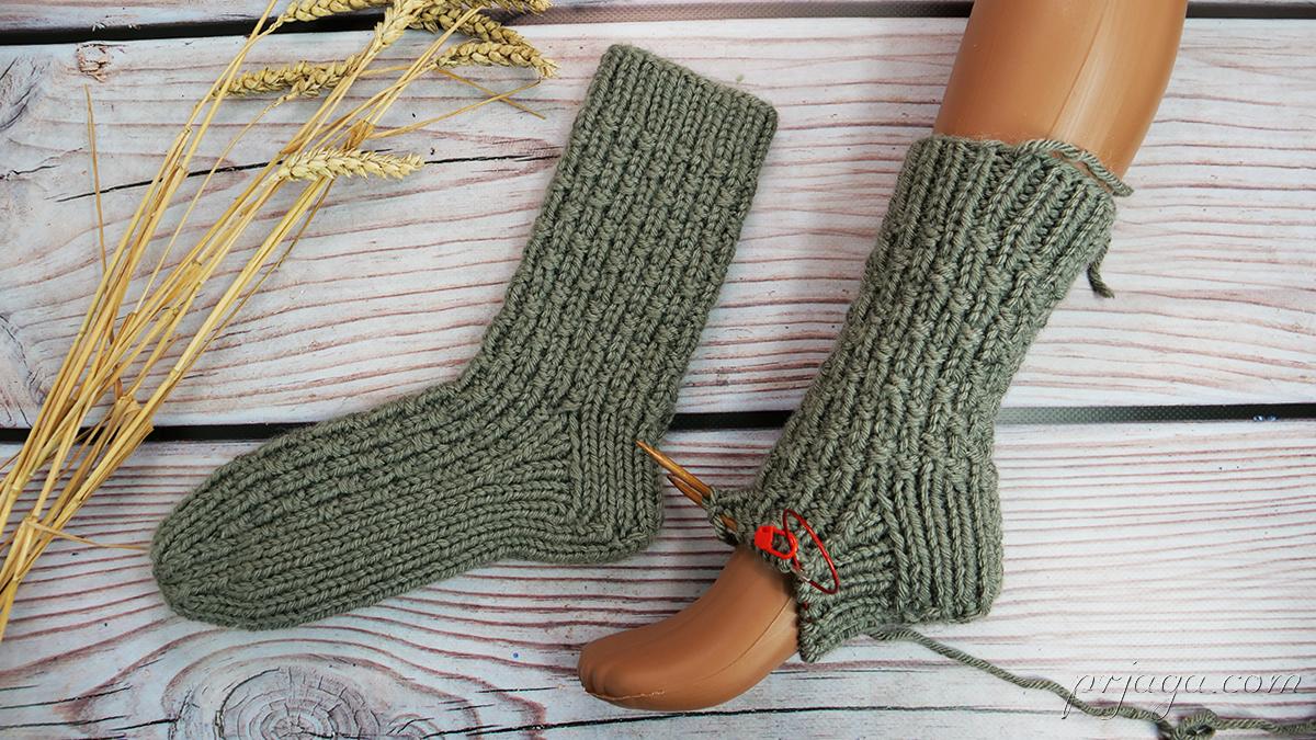 Модные носки для мужчин спицами: топ идеи и схемы вязания